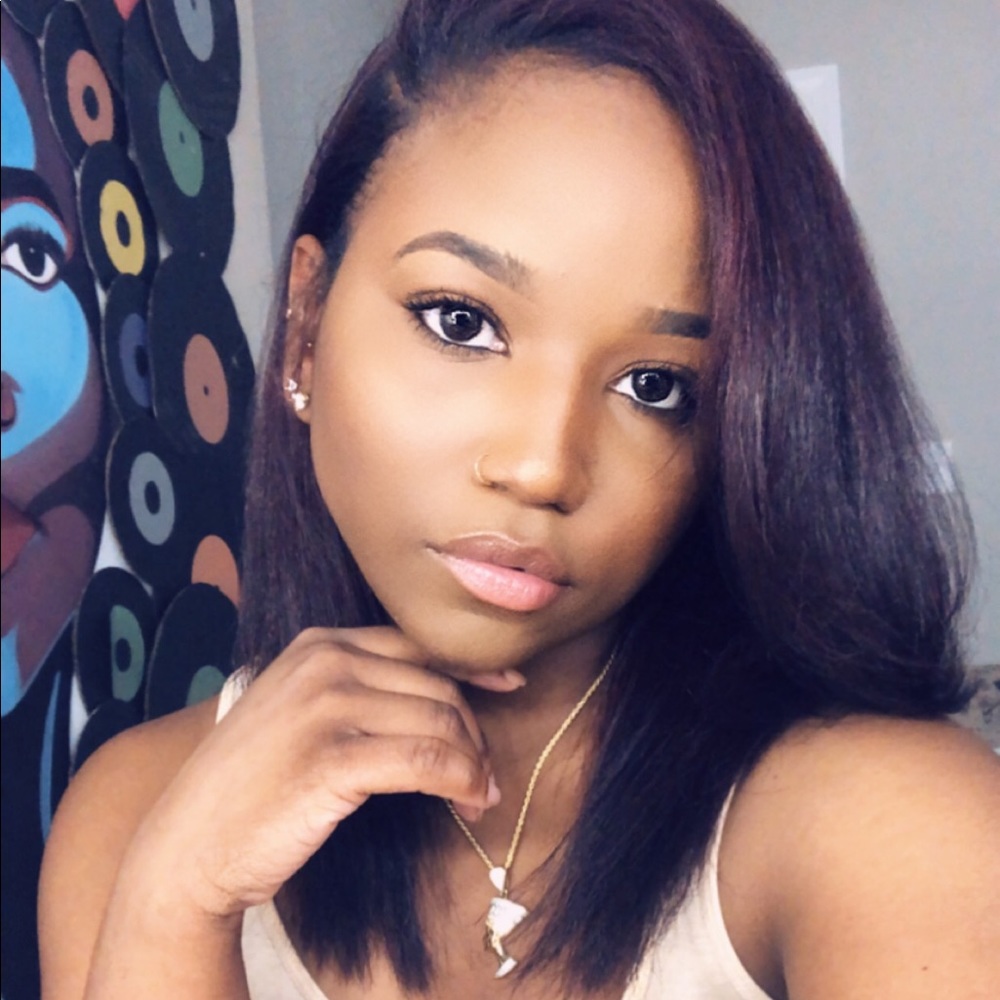 Meet your Posher, Myka